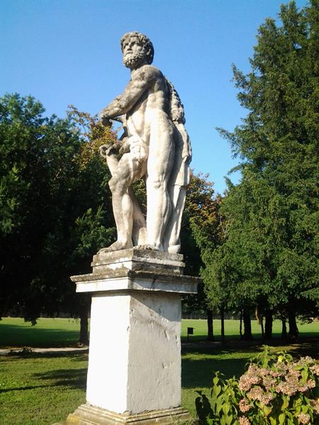 GIARDINO di PALAZZO ARESE BORROMEO 6